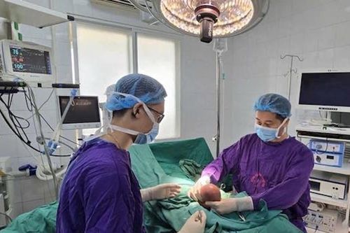 Nguyên nhân khiến nam thanh niên 19 tuổi mắc ung thư tinh hoàn giai đoạn muộn
