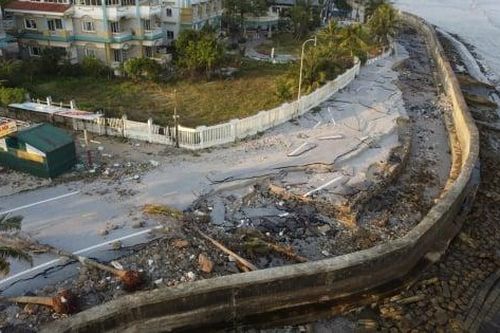 Tan hoang bờ biển Hải Tiến, đề xuất gần 100 tỷ đồng khắc phục