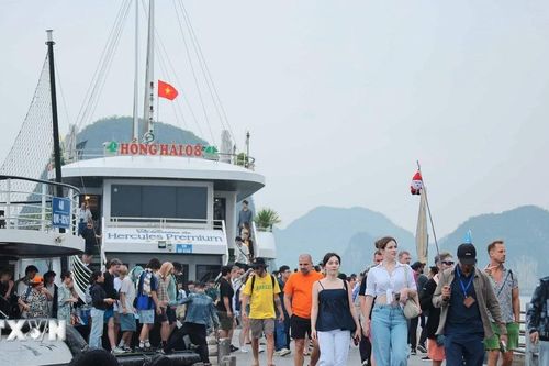 Du lịch Quảng Ninh tăng tốc, hướng tới doanh thu 58.000 tỷ đồng