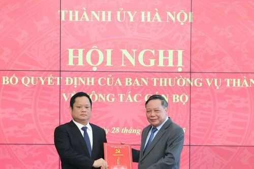 Bổ nhiệm người đứng đầu cơ quan báo và phát thanh, truyền hình Hà Nội