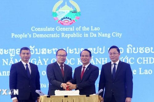 Kỷ niệm 50 năm Quốc khánh Cộng hòa Dân chủ Nhân dân Lào tại Đà Nẵng