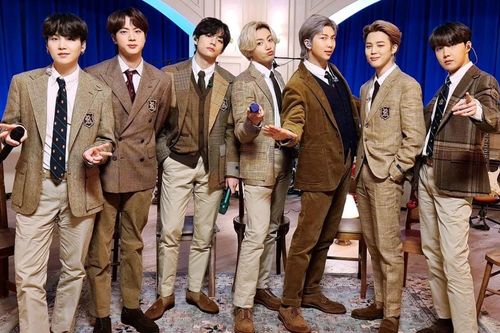 'Phù thủy âm nhạc' đứng sau Taylor Swift, Britney Spears, Rihanna xác nhận sản xuất album cho BTS