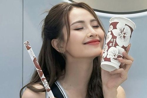 Điện thoại 8 chữ số của MC Huyền Trang