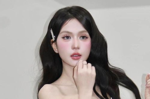 Bí kíp sáng da của Ngọc Trinh