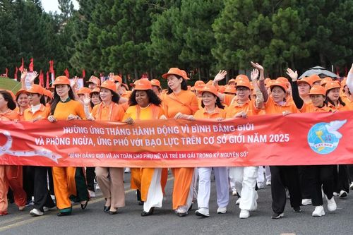 Những hình ảnh đẹp tại Lễ Mít tinh hưởng ứng Tháng Hành động vì bình đẳng giới năm 2025