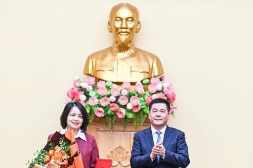 Nhà báo Nguyễn Thị Thùy Linh được bổ nhiệm giữ chức vụ Phó Tổng Biên tập Báo Công Thương