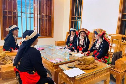 'Dân vận khéo' sáng bản làng