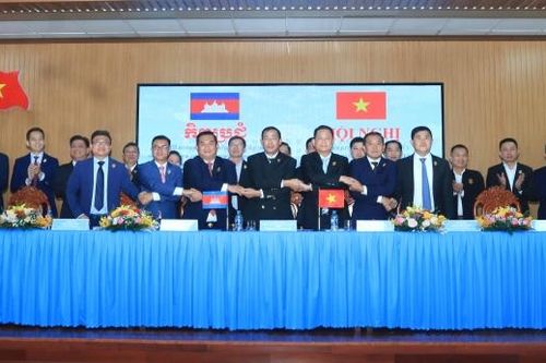 Tòa án An Giang trao đổi kinh nghiệm xét xử với Tòa án 6 tỉnh ở Campuchia
