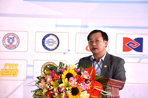 Hơn 1.200 người tham gia Ngày hội việc làm 2025
