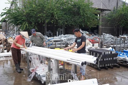 Nắm bắt tình hình các doanh nghiệp bị thiệt hại do mưa lũ ở Cụm Công nghiệp Diên Phú