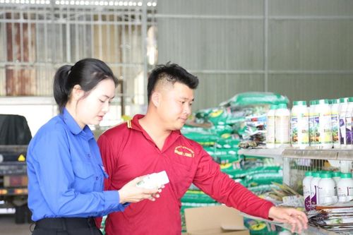 Tuổi trẻ Đạ Huoai xung kích phát triển kinh tế