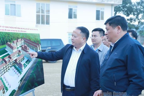 Chủ tịch UBND tỉnh Phan Huy Ngọc kiểm tra tiến độ một số dự án trọng điểm của tỉnh
