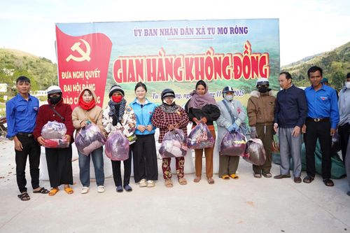 Quảng Ngãi: Xã Tu Mơ Rông tăng tốc chuyển đổi số từ mô hình 'Phiên chợ 0 đồng'