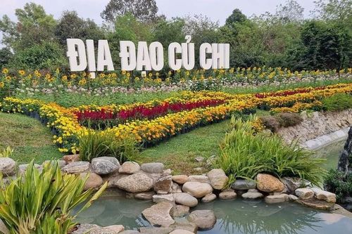 TP. Hồ Chí Minh: Bắn pháo hoa dịp kỷ niệm 30 năm Ngày truyền thống Khu Di tích lịch sử Địa đạo Củ Chi