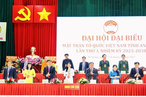 An Giang: Xây dựng cán bộ Mặt trận bản lĩnh, trách nhiệm, gần dân, hiểu dân, vì dân