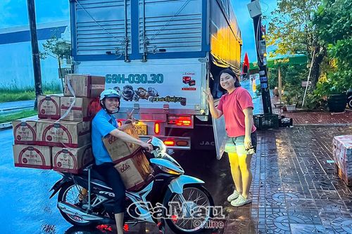 Chung tấm lòng hướng về miền Trung