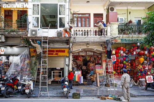 Vỉa hè nhếch nhác sao lại gọi là 'bản sắc Hà Nội', đừng ngụy biện để lấn chiếm