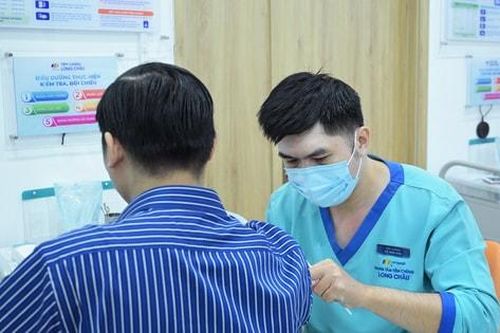 Người bị bệnh mạn tính mắc cúm A như 'đổ thêm dầu vào lửa'