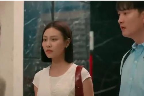 Nga không thừa nhận 'bán đứng' bạn trai, trách móc Tú xen vào chuyện tình cảm