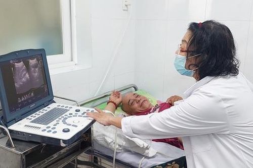 TPHCM đề xuất chính sách đặc thù tăng cường nhân lực cho Trạm y tế
