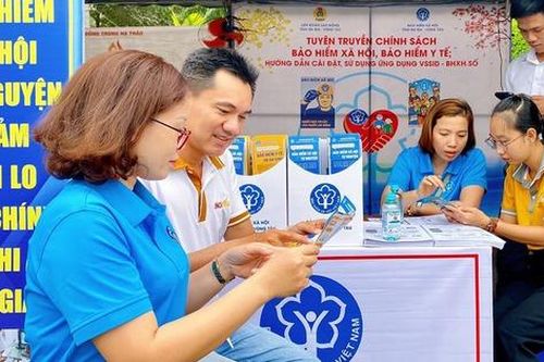 Người tham gia BHXH tự nguyện cần làm gì để được hưởng lương hưu?