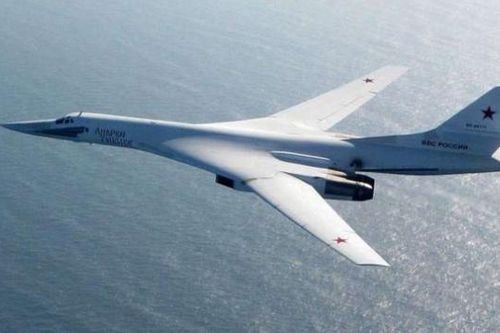 'Thiên Nga Trắng' Tu-160 Nga xuất kích ở Bắc Băng Dương thách thức sức ép từ NATO