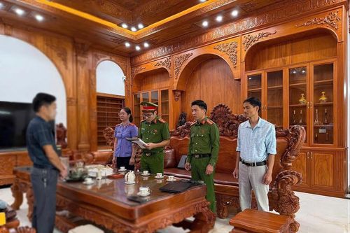 Khởi tố chủ hộ kinh doanh livestream trốn thuế hơn 800 triệu đồng