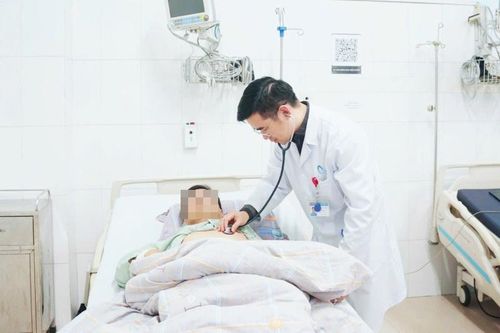 Bác sĩ Việt cứu du khách Trung Quốc bị nhồi máu cơ tim cấp