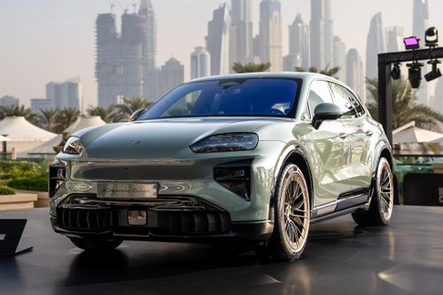 Porsche Cayenne thuần điện giành được sự quan tâm lớn tại Mỹ