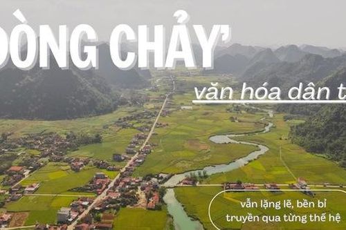 'Dòng chảy' văn hóa dân tộc vẫn lặng lẽ, bền bỉ truyền qua từng thế hệ