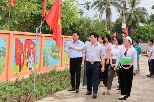 Nâng chất cán bộ, nâng tầm phát triển