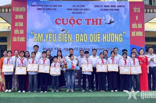 Khơi dậy tình yêu biển đảo cho học sinh thông qua Cuộc thi 'Em yêu biển, đảo quê hương'