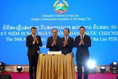 Kỷ niệm 50 năm Quốc khánh CHDCND Lào