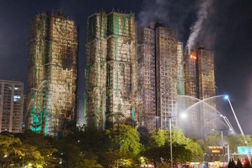 Hồng Công rà soát an toàn xây dựng sau thảm kịch cháy chung cư
