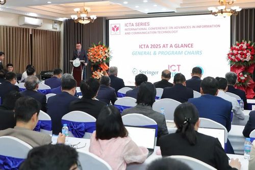 Chuyên gia bàn về ứng dụng và công nghệ hiện đại trong AI & công nghiệp bán dẫn