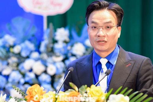 Anh Trần Công Luân làm Chủ tịch Hội LHTN tỉnh Thái Nguyên khóa I