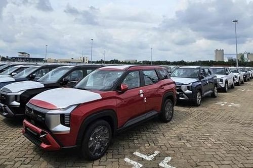 Loạt ô tô sắp ra mắt Việt Nam tháng cuối năm