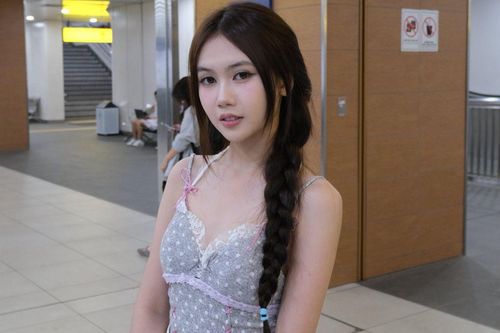 Nữ ca sĩ nhí nhiều view nhất showbiz Việt thay đổi không nhận ra