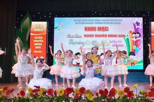 Khai mạc Liên hoan Tuyên truyền măng non - Trại Sáng tác văn thơ tuổi học trò