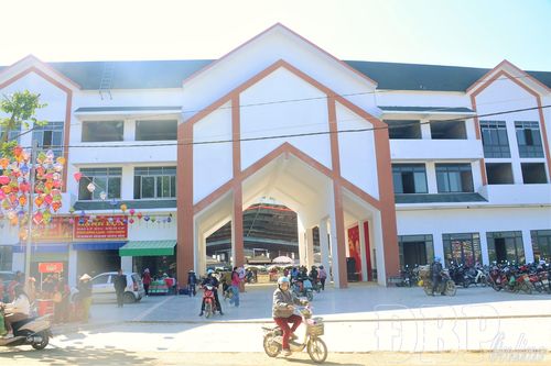 Chợ mới Mường Thanh những ngày đầu hoạt động