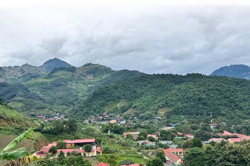 Mường Mùn vượt khó