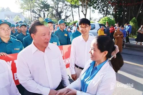 [Chùm ảnh] Tình người Đồng Nai lan tỏa nơi vùng lũ