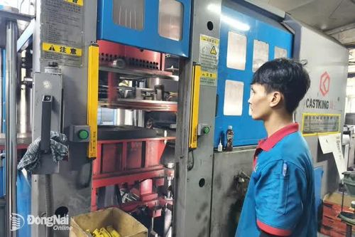 Cuối năm doanh nghiệp lo cân đối chi phí sản xuất, kinh doanh