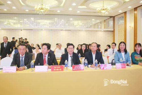 Hội thảo 'Mô hình luật sư công trên thế giới và định hướng cho Việt Nam trong kỷ nguyên hội nhập quốc tế'