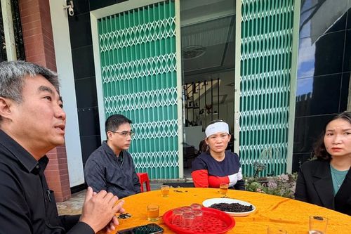 Chủ tịch UBND phường Hội Phú thăm hỏi gia đình nữ sinh tử vong vì tai nạn giao thông