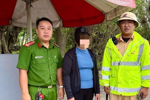 Xã Tuy Phước: Hỗ trợ một phụ nữ nghi bị dụ dỗ 'việc nhẹ lương cao' về nhà an toàn