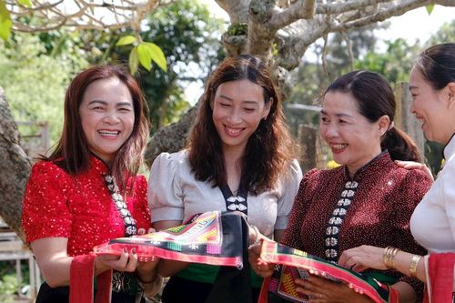 Người giữ lửa văn hóa Thái giữa cao nguyên