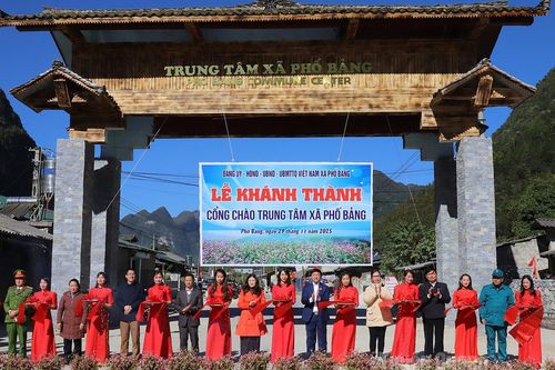 Khánh thành Cổng chào trung tâm xã Phố Bảng