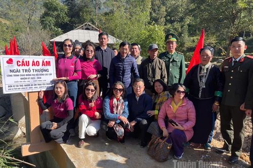 Khánh thành cầu dân sinh thôn Ngài Trồ Thượng