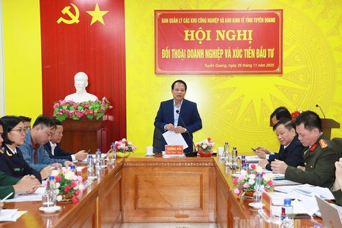 Ban Quản lý các Khu công nghiệp và Khu kinh tế tỉnh đối thoại với doanh nghiệp